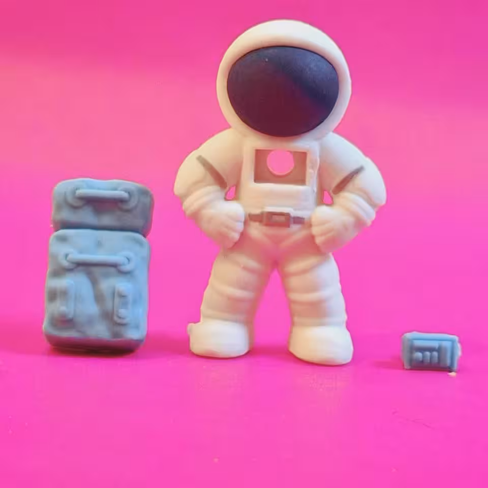 پاک کن فانتزی آدم فضایی 