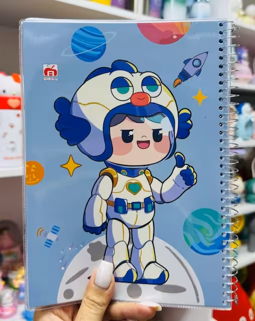 دفتر مشق 100 برگ طرح فضانورد کوچولو