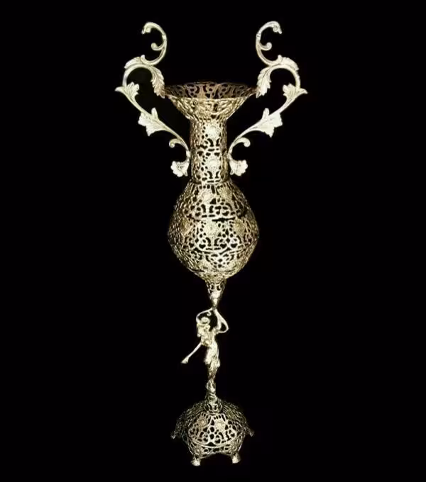 گلدان توری دسته برگی مجسمه دار