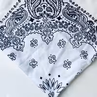 دستمال سر ( باندانا) سفید بته جقه