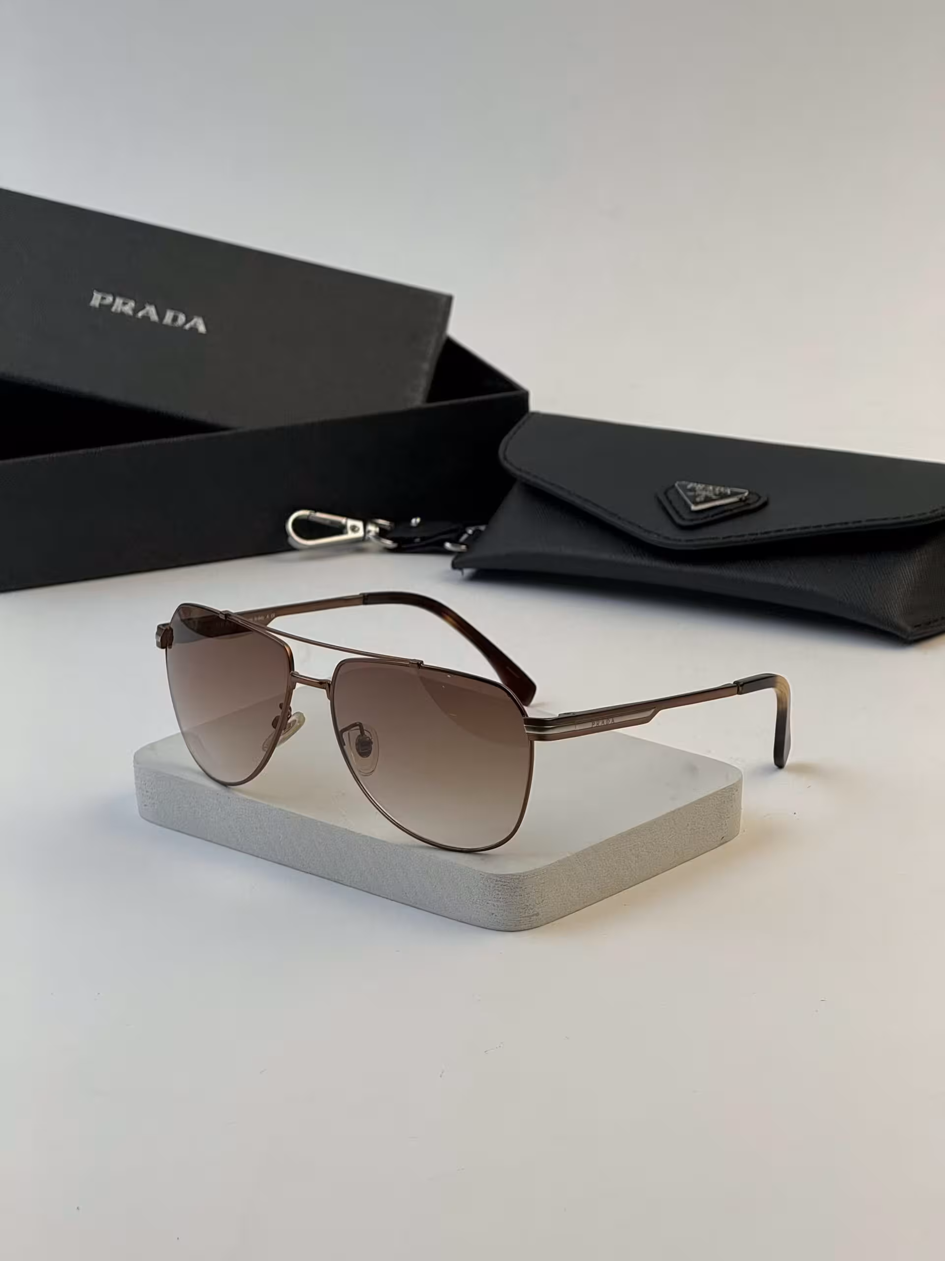 عینک آفتابی پرادا مدل PR65