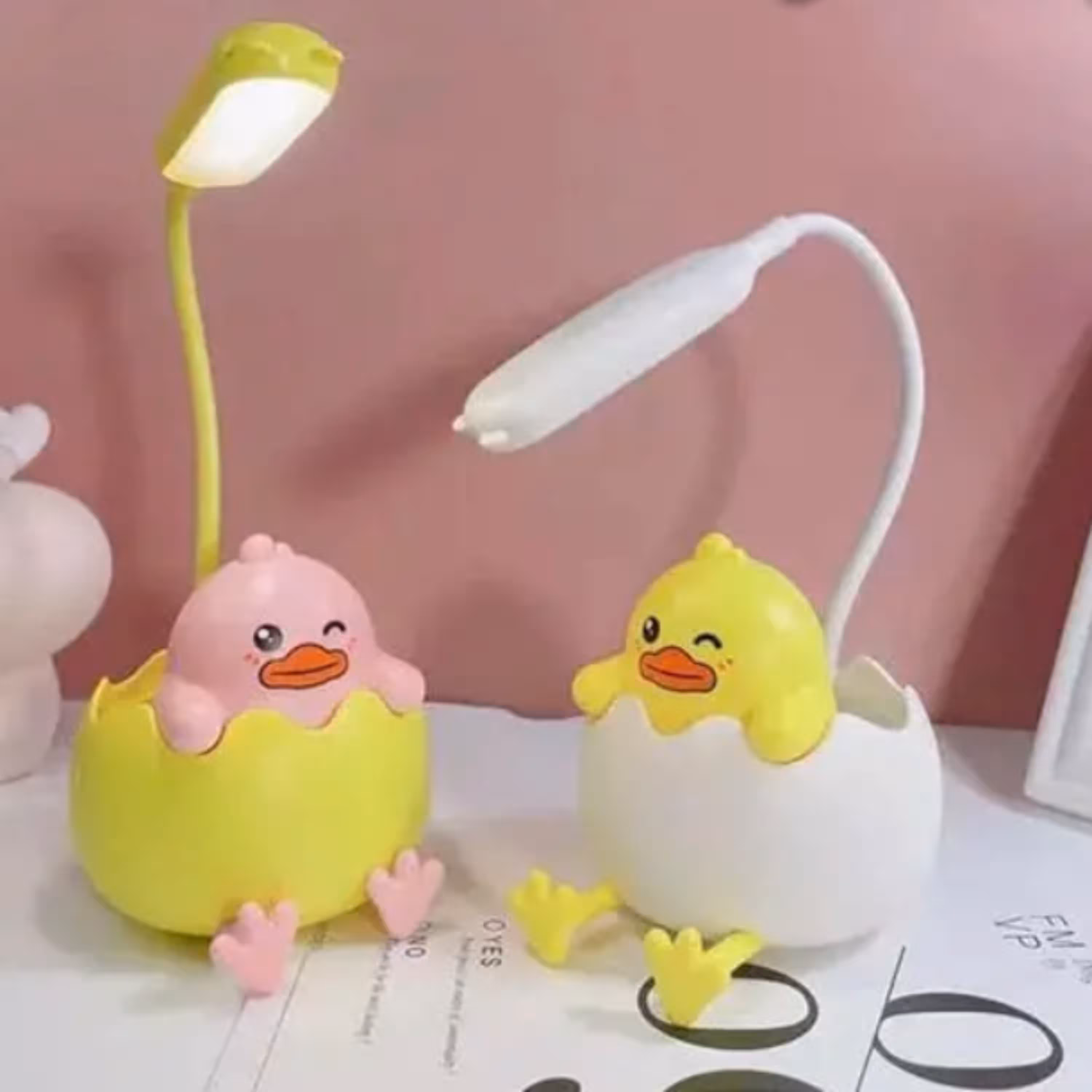 چراغ مطالعه و هولدر گوشی فانتزی چندکاره مدل جوجه داک