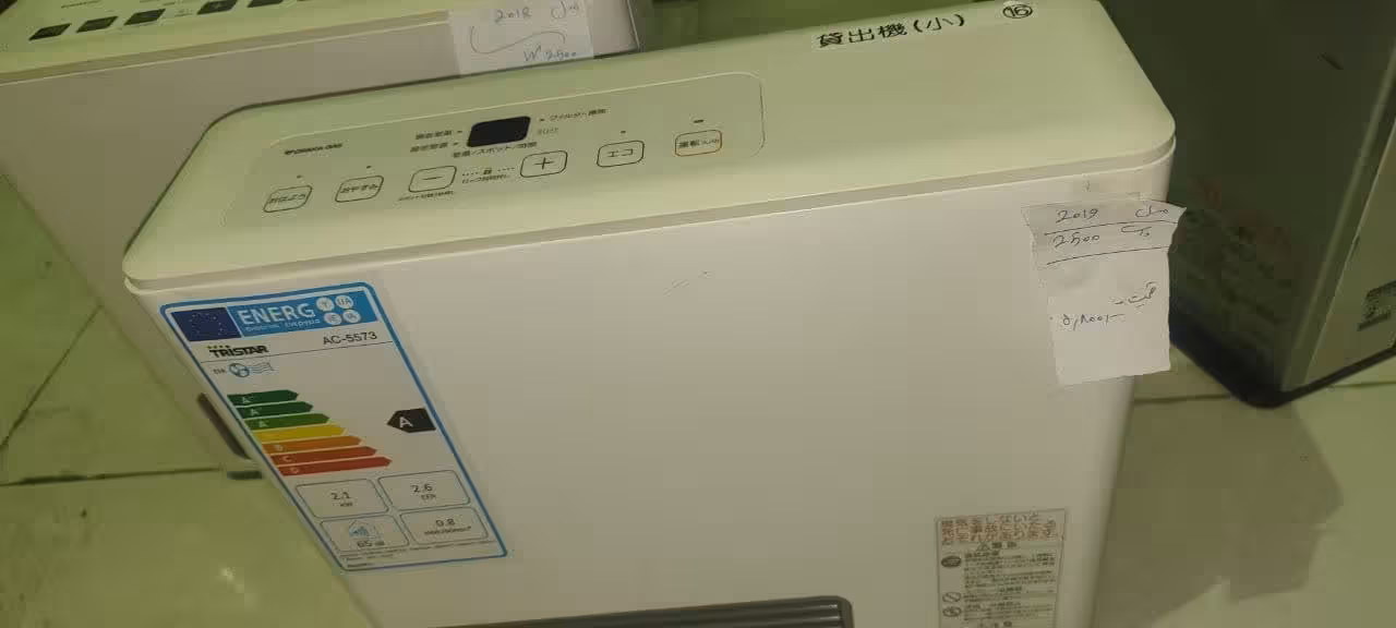 بخاری گازی برقی ژاپنی مذل 2019  وات 2500 دست دوم