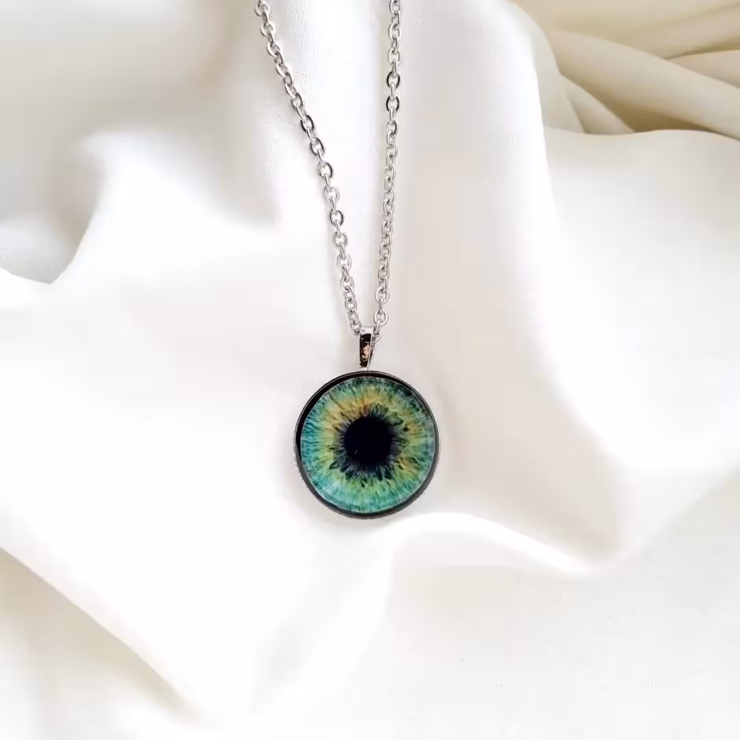گردنبند عنبیه چشم خاص