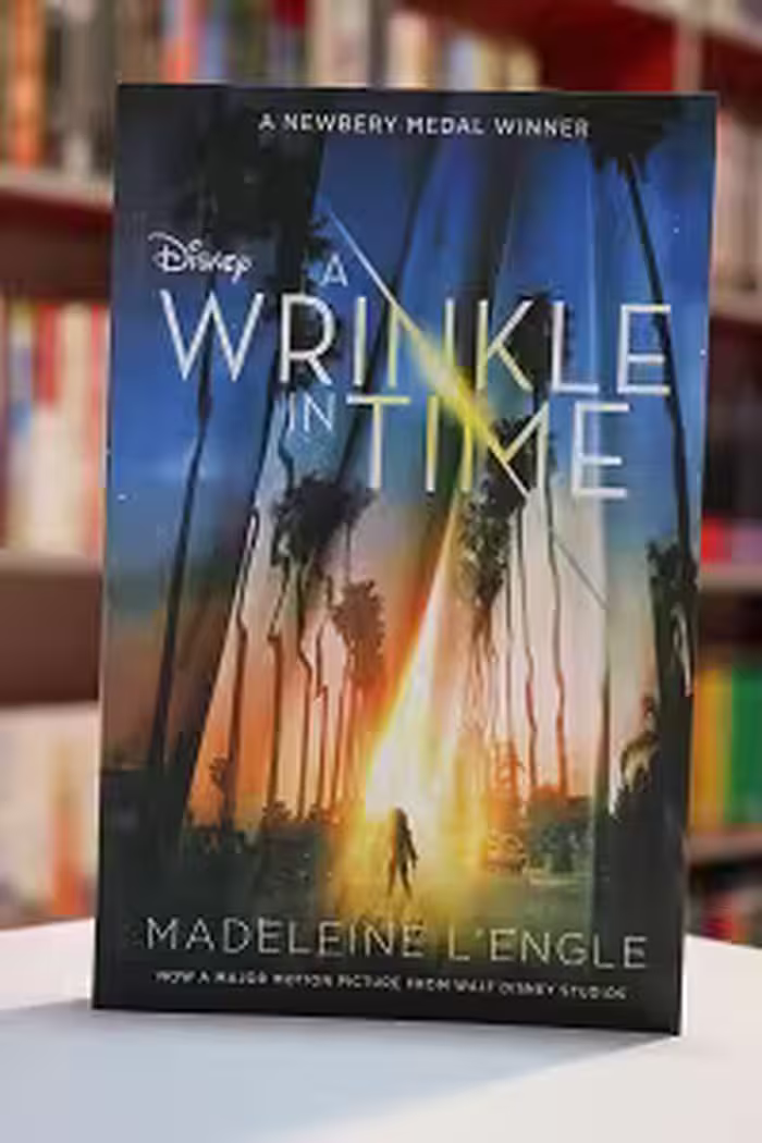 A Wrinkle in Time اثر Madeleine L’Engle