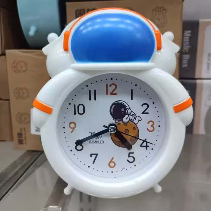 ساعت رومیزی فانتزی زنگدار عروسکی ( زنگ دار ) ساعت فانتزی 13