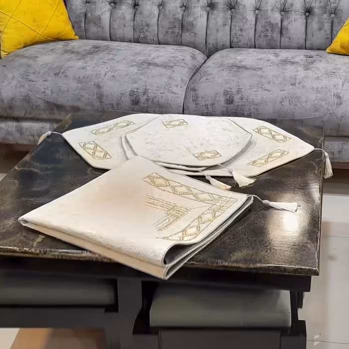 ست رومیزی 4 تکه طرح پتینه کد 0001