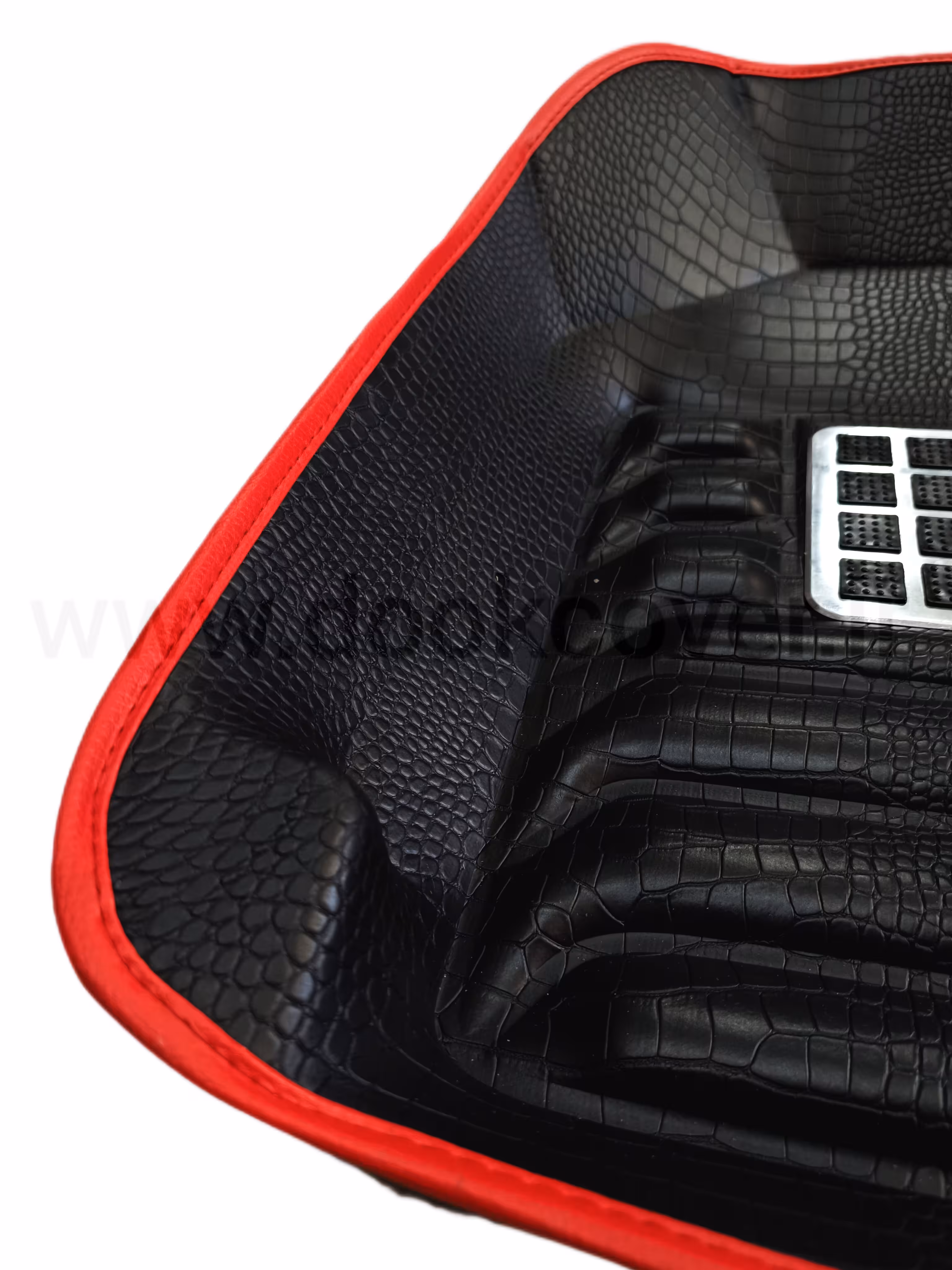 کفپوش پنج بعدی خودرو پانیذ مناسب برای ساینا