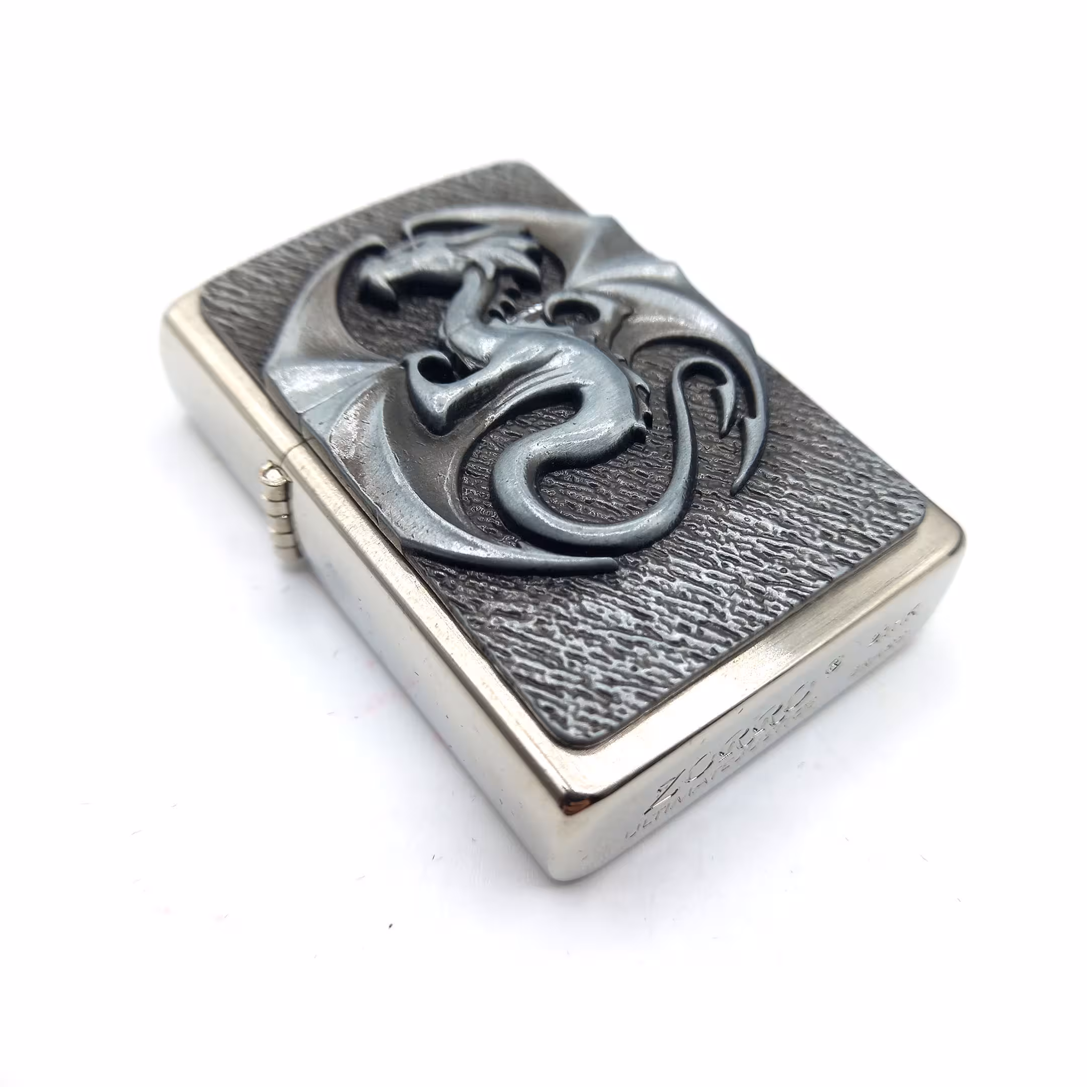 فندک بنزینی زورو سیلور برجسته طرح دراگون کد A130019