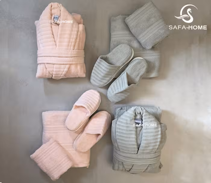 سرویس حوله عروس و داماد مدل دالورا صورتی سدری