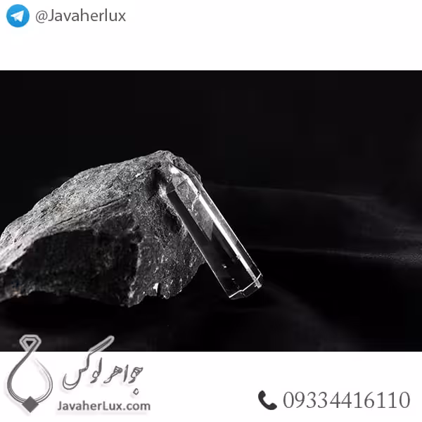 منشور سنگ کلیر کریستال کوارتز طبیعی و معدنی مدل داریاو _ کد : 400378