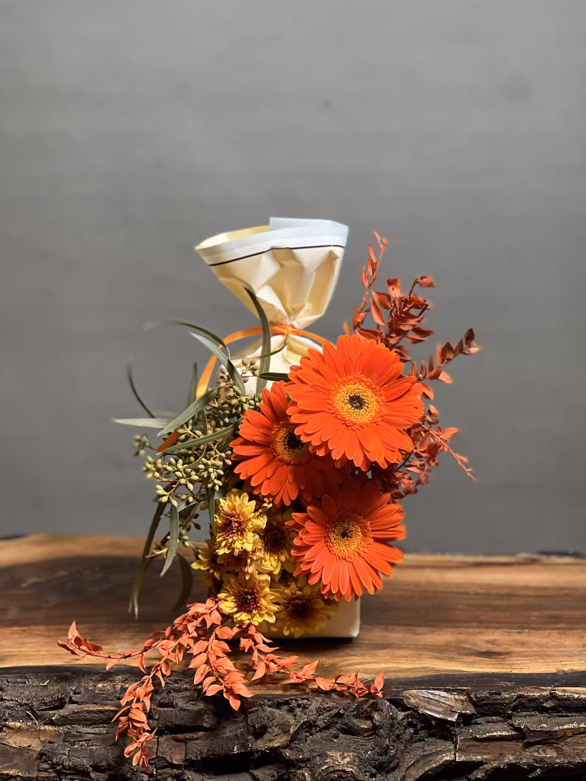 خرید دسته گل شکلاتی طرح اورنج ارسال فوری به تهران و سراسر ایران