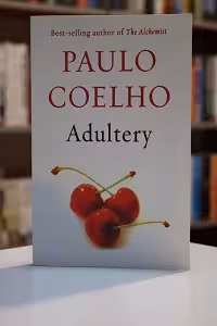 Adultery اثر Paulo Coelho