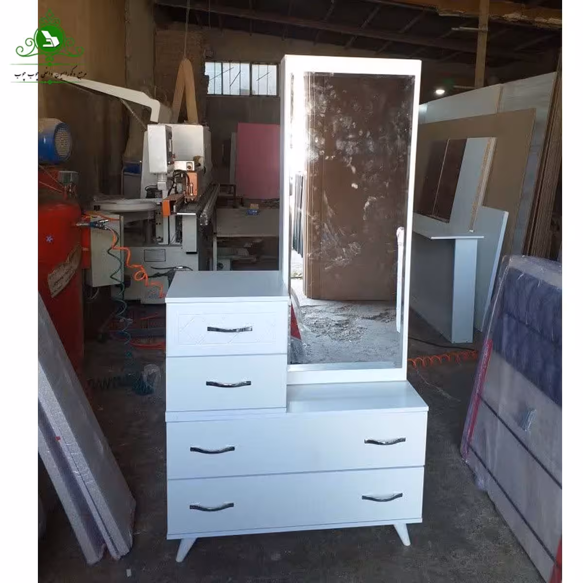 میز آرایش ال پایه دار