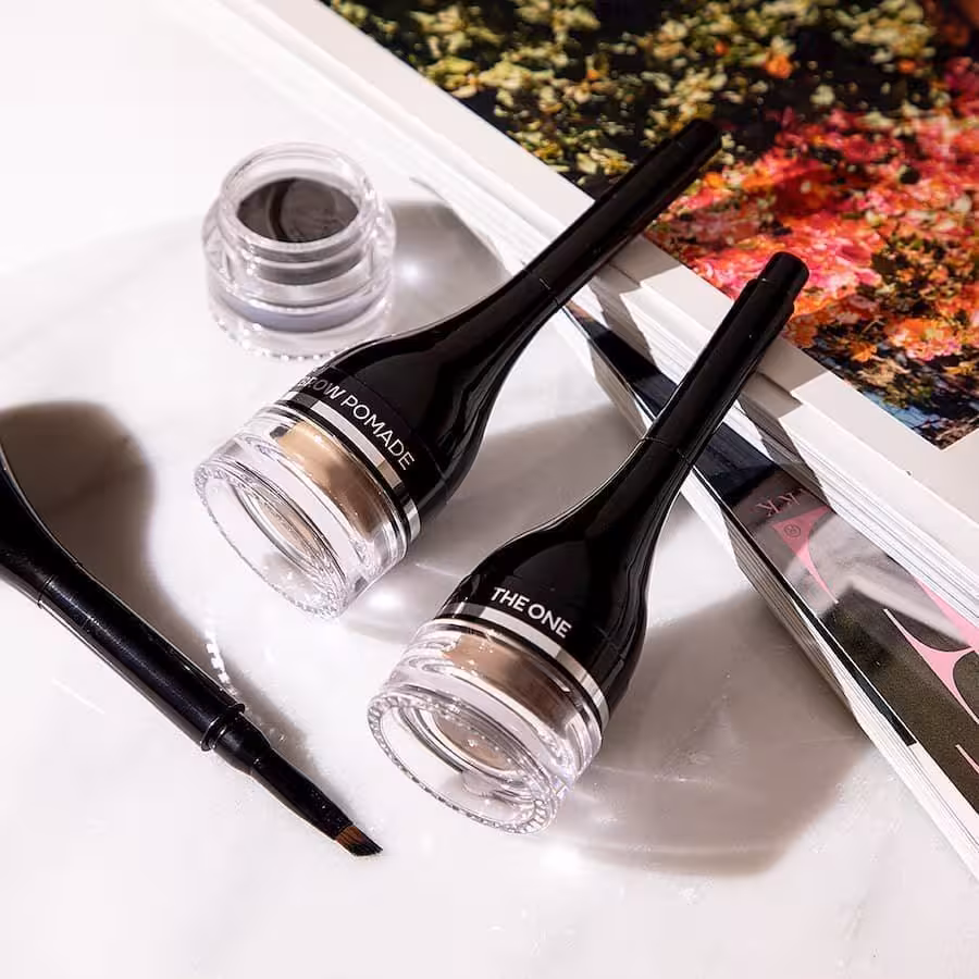 کوشن ابرو یا پماد ابرو