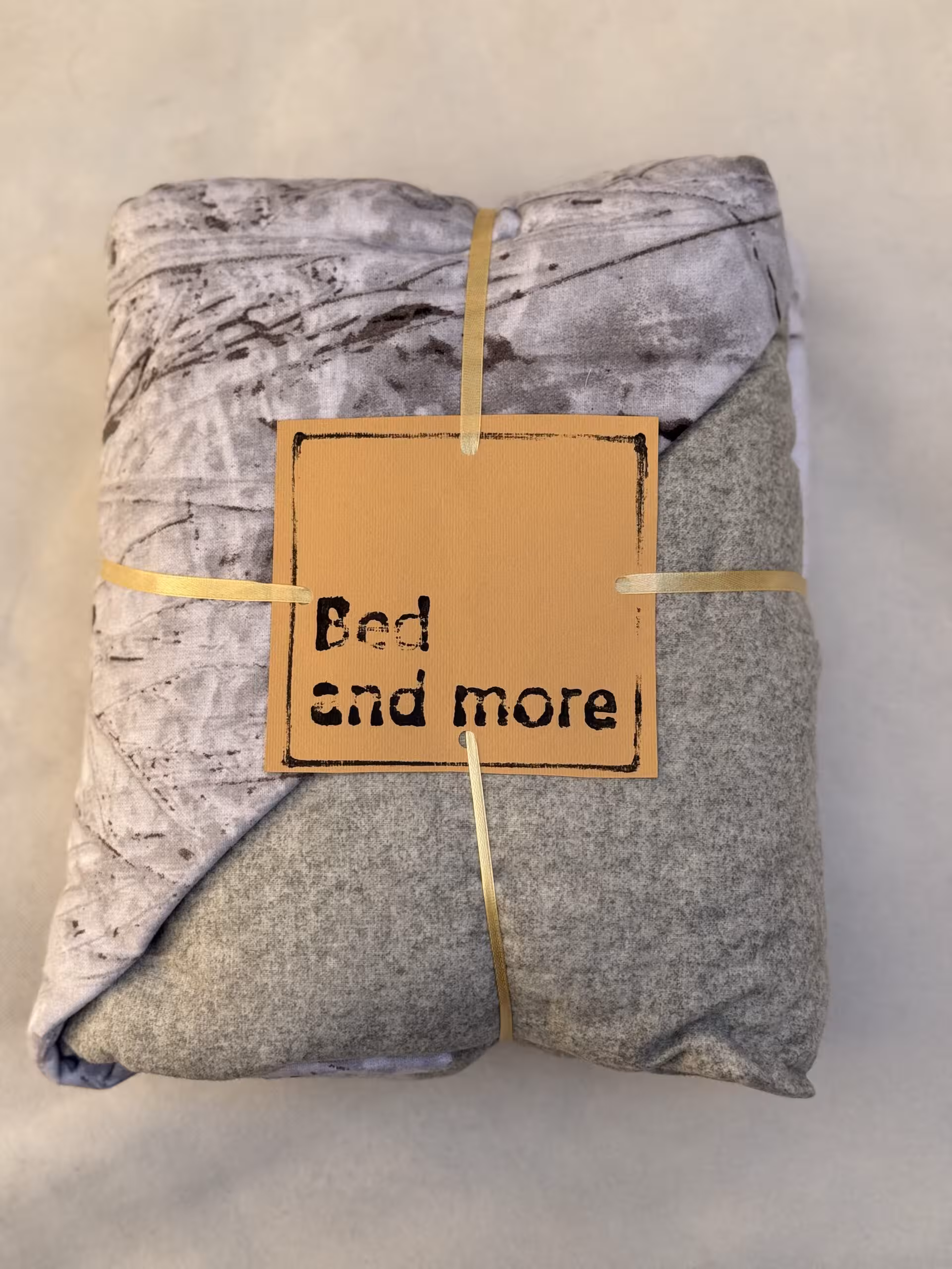 روتختی دو نفره چهار تکه کدL30 (کاور تشک،روانداز،دو عدد روبالشتی)