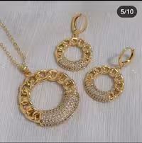 نیم ست طرح طلای زنانه نگین دار برند معروف ژوپینگ💍