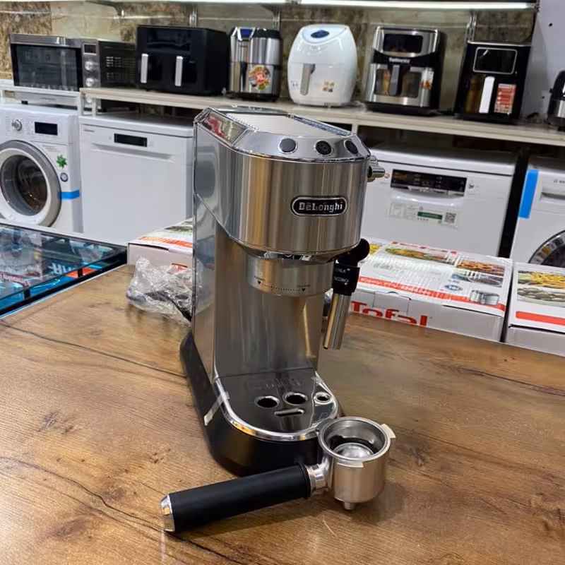 اسپرسو ساز  دلونگی مدل  DL EC685 رنگ نقره ای و مشکی