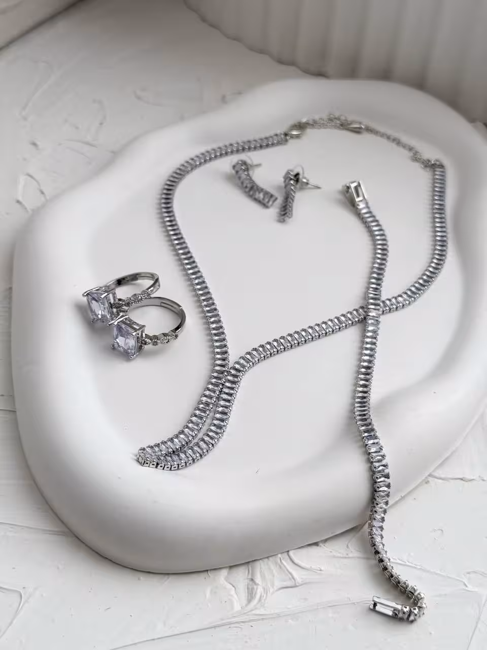 ست تنیسی نگین باگتی