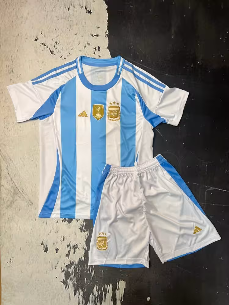 کیت اول بچه گانه آرژانتین 2024