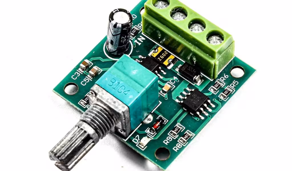 ماژول درایور و کنترل سرعت موتور DC-1803BK جریان 2A