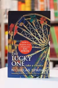 The Lucky one اثر Nicholas Sparksi