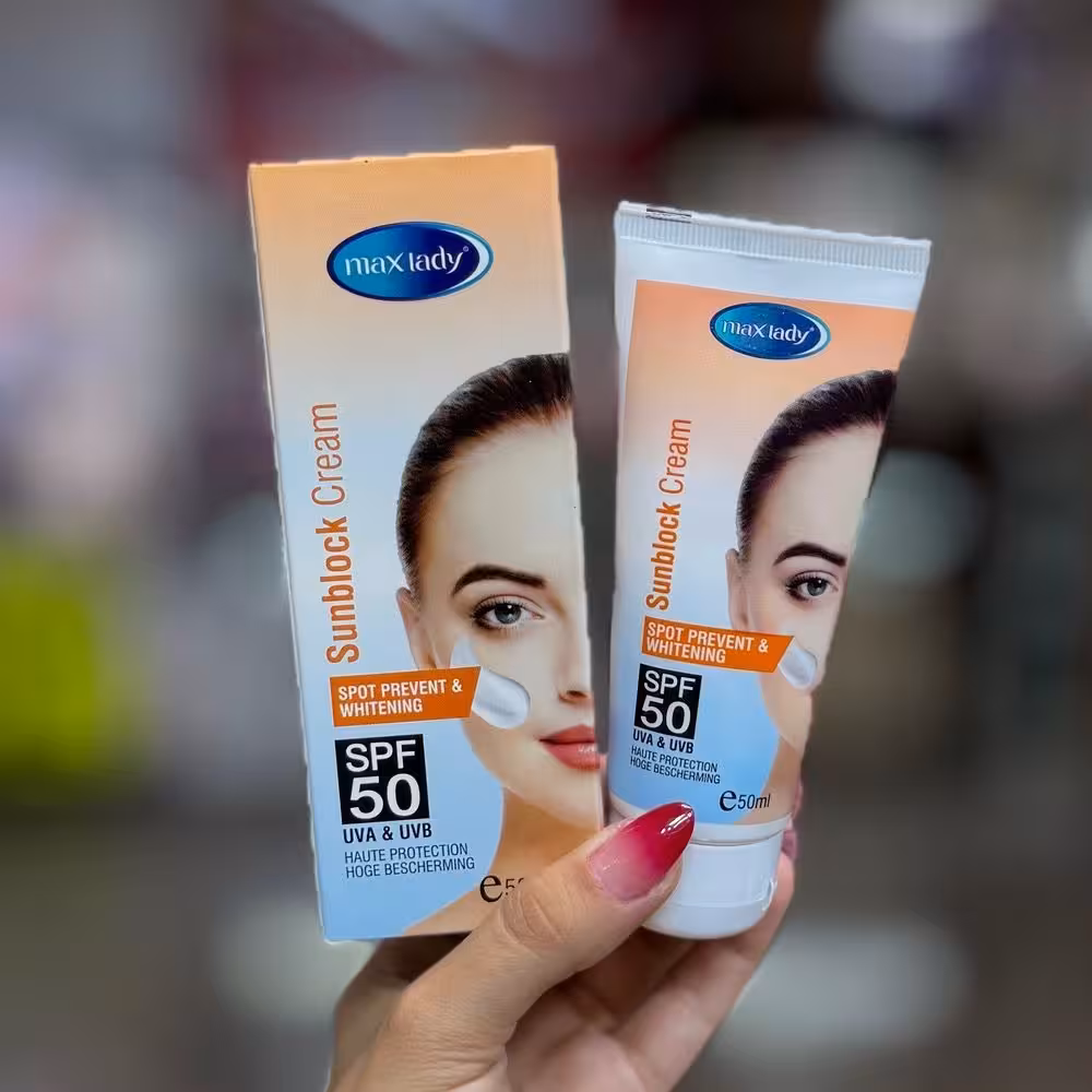 ضد آفتاب بی رنگ مکس لیدی MAX LADY