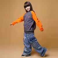 بلوز پسرانه و دخترانه اسپرت در طرح و رنگهای مختلف مناسب سن 2تا 13 سال