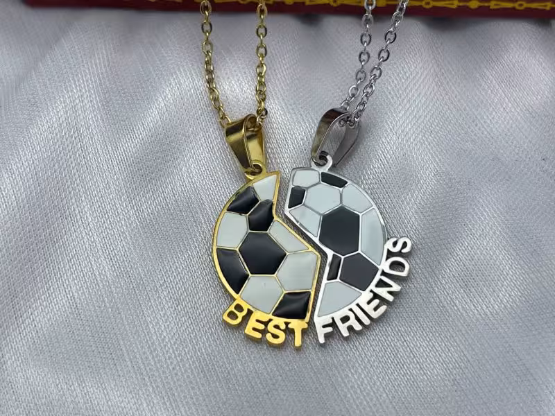 گردنبند دو نفره طرح توپ فوتبال