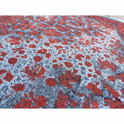 فرش ماشینی زمرد مشهد طرح وینتیج مدل افشان زمینه سورمه ای