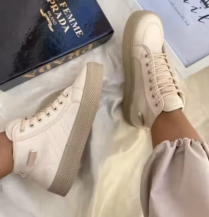 کفش نیم ساق بندی ساده زنانه