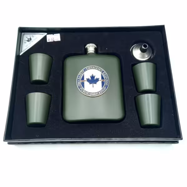 ست قمقمه جیبی استیل چهار شات مدل canadaکد L530339