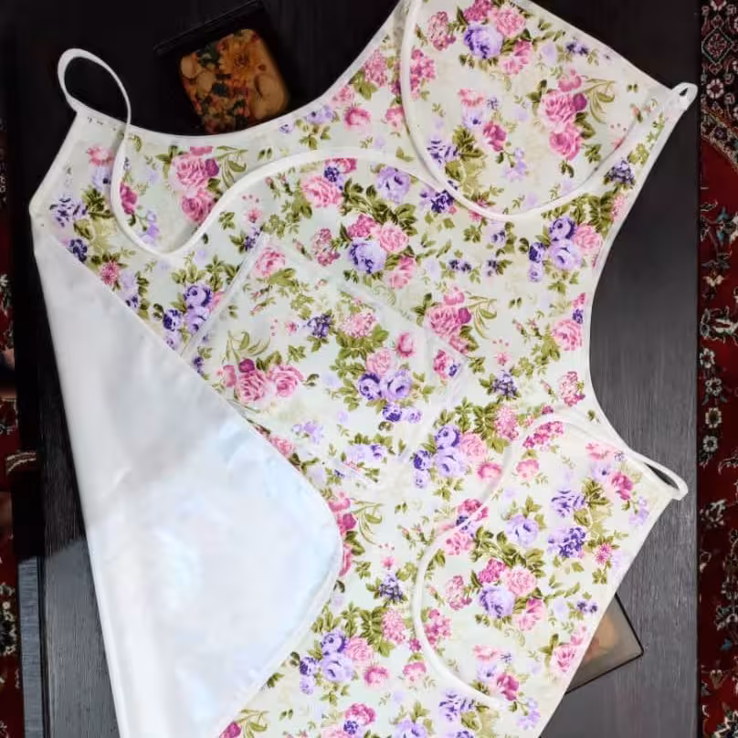 پیشبنداشپزخانه- قد80 -دوخته شده بابهترین جنس پارچه ونواراریب وپلاستیک