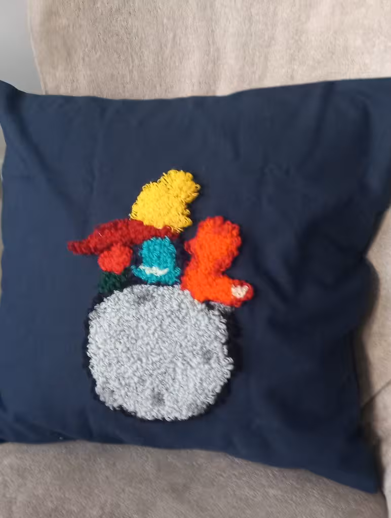 کاور کوسن پانچ دوزی شده