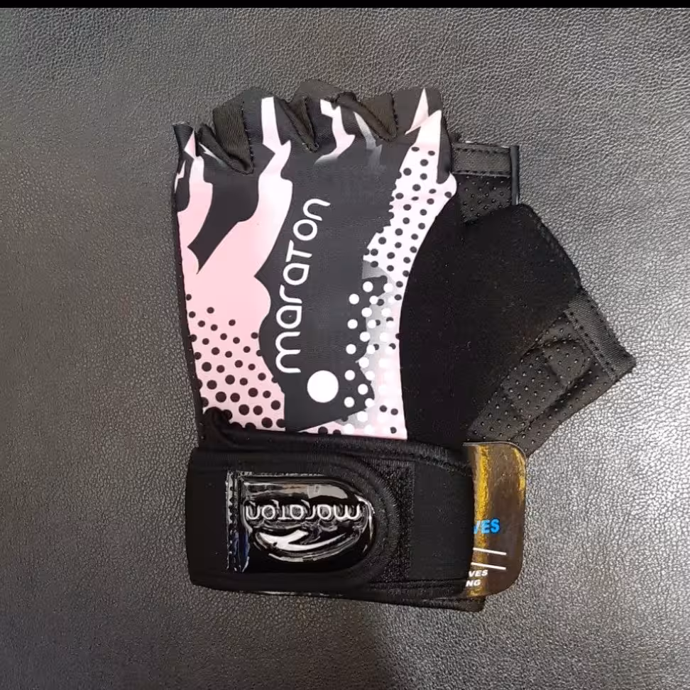 دستکش بدنسازی زنانه ماراتن
سایز مدیوم و لارج