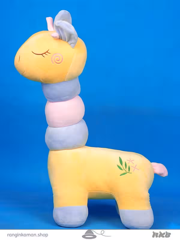 عروسک زرافه گردن حلقه ای بزرگ کد 79_126 Big ring neck giraffe doll