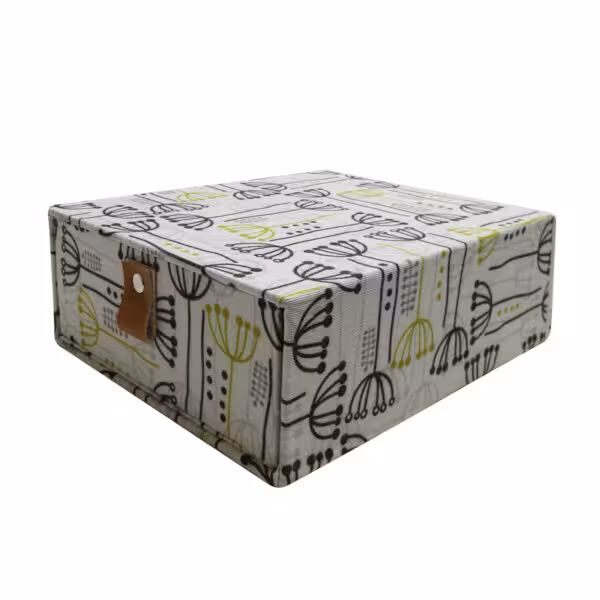 ماسیس جعبه کشویی زمینه سفید طرح دار