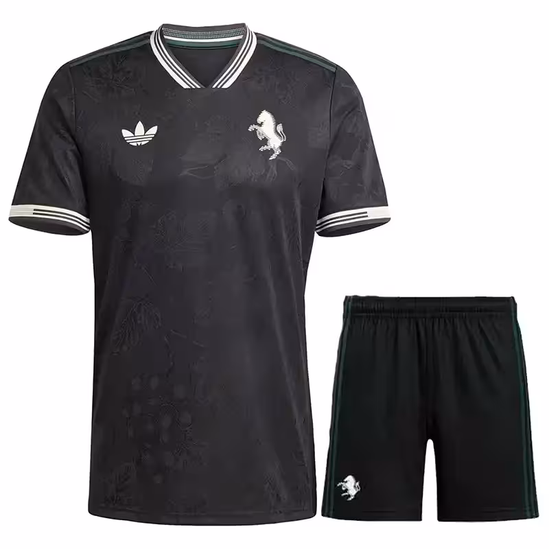 کیت رترو یوونتوس 2026 ست پیراهن و شورت با لوگوی دوختی تایلندی