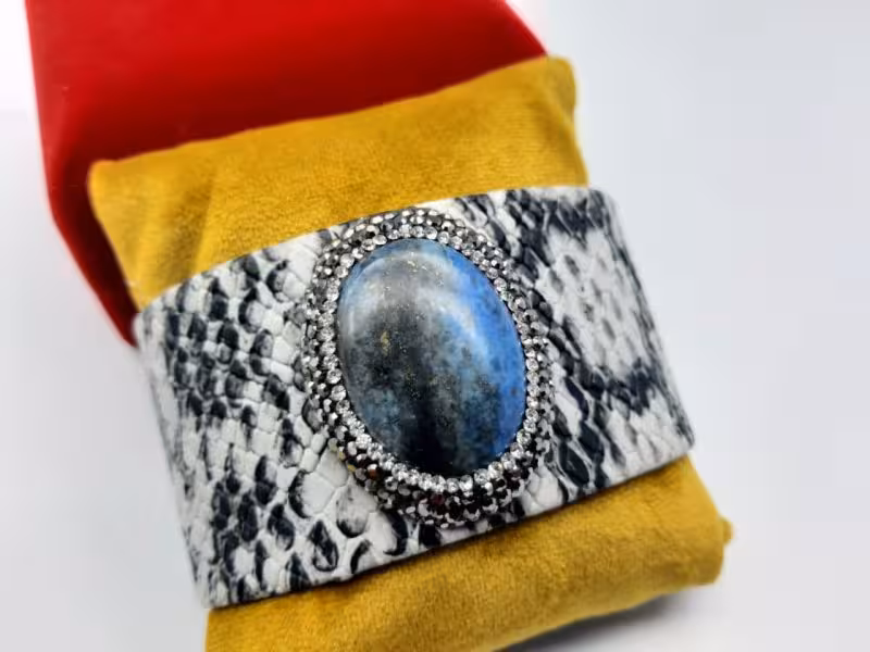 دستبند چرم لومیر پهن با سنگ معدنی فری سایز