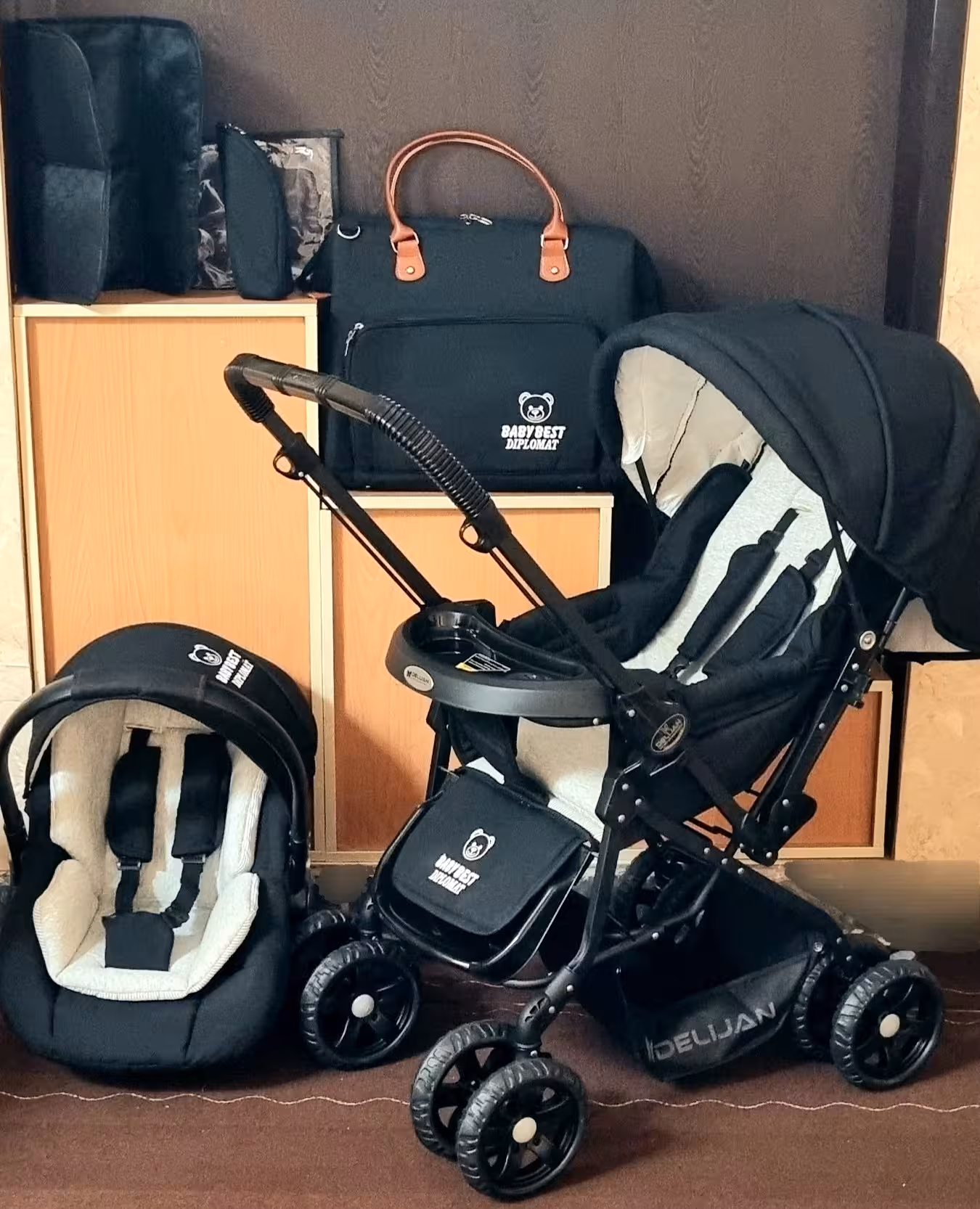 ست سرویس کالسکه دلیجان 3تکه کالسکه،کریر،ساک