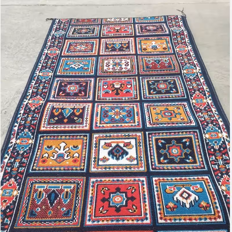 کناره گلیم ماشینی کاشان طرح کژال سرمه ای سایز3در1،5(هزینه ارسال باخریداروپس کرایه میباشد)