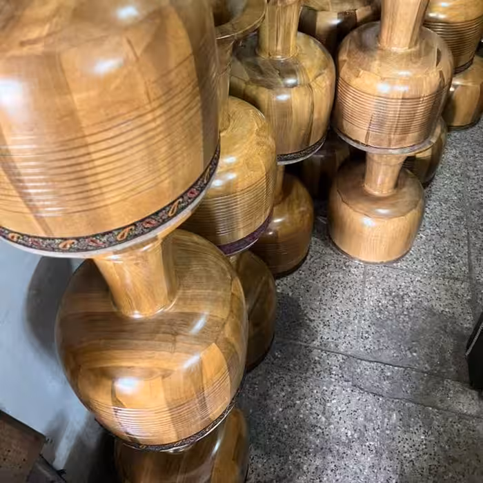 تنبک امید فروغی 2 مهر ترکه‌ای پوست شتر چوب گردو دهنه 27