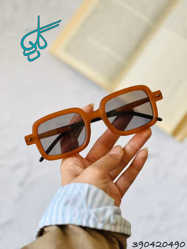 خرید عینک اسپرت رنگ شکلاتی دارای استاندارد UV400 فرم کائوچو همراه کاور و دستمال کد 2415345 - ردگل