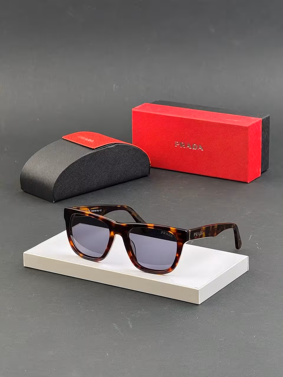 عینک آفتابی پرادا مدل PR1138