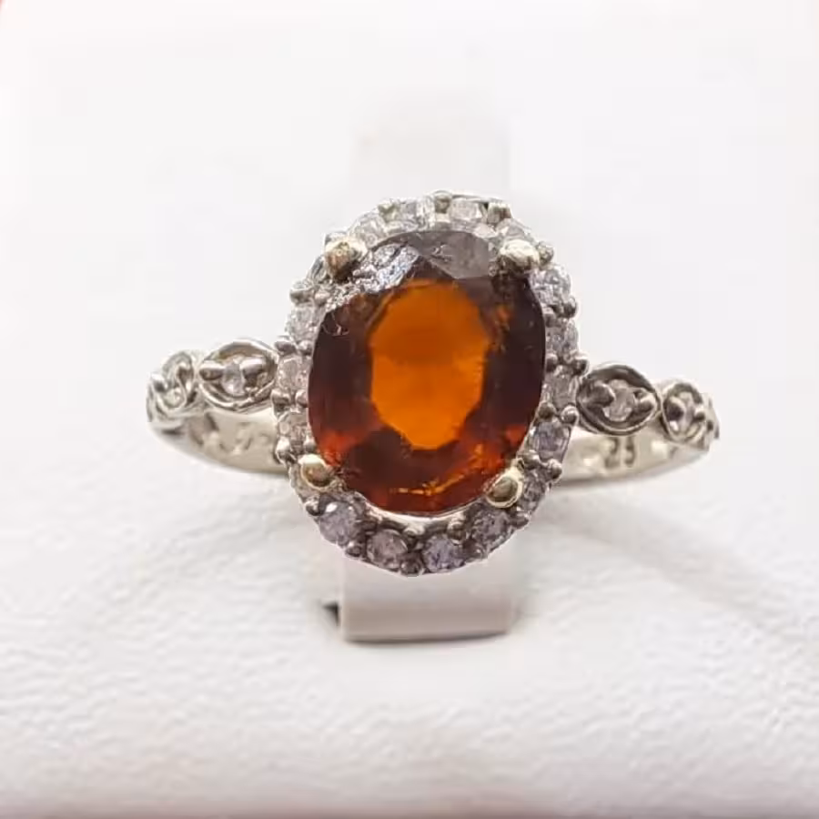 انگشتر نقره زنانه نگین گارنت اصل و معدنی رکاب گندمی نگین‌دار بسیار ظریف آقابزرگ کد 380