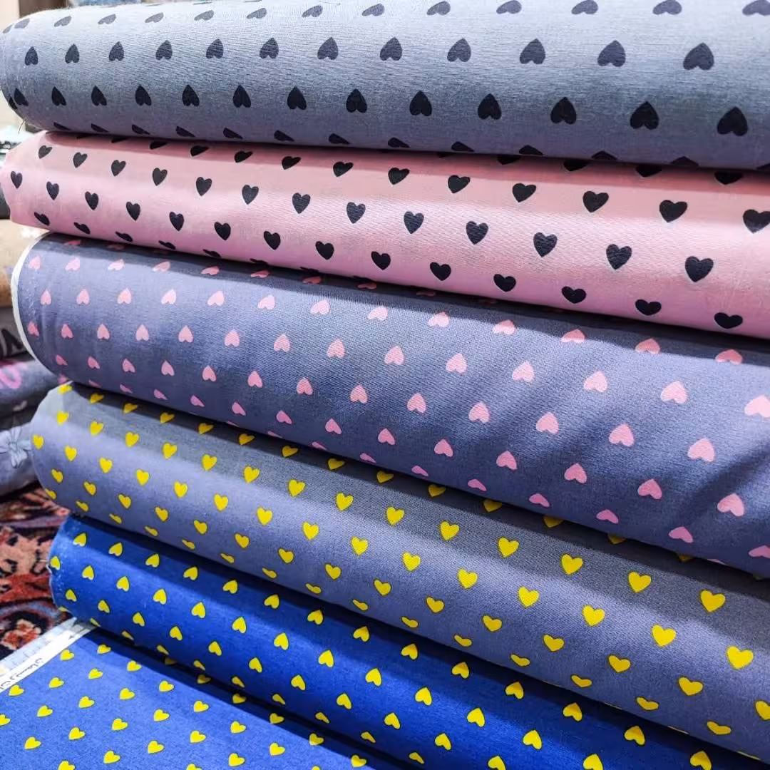 پارچه ملحفه و آشپزخانه عرض 2 متر طرح قلبی