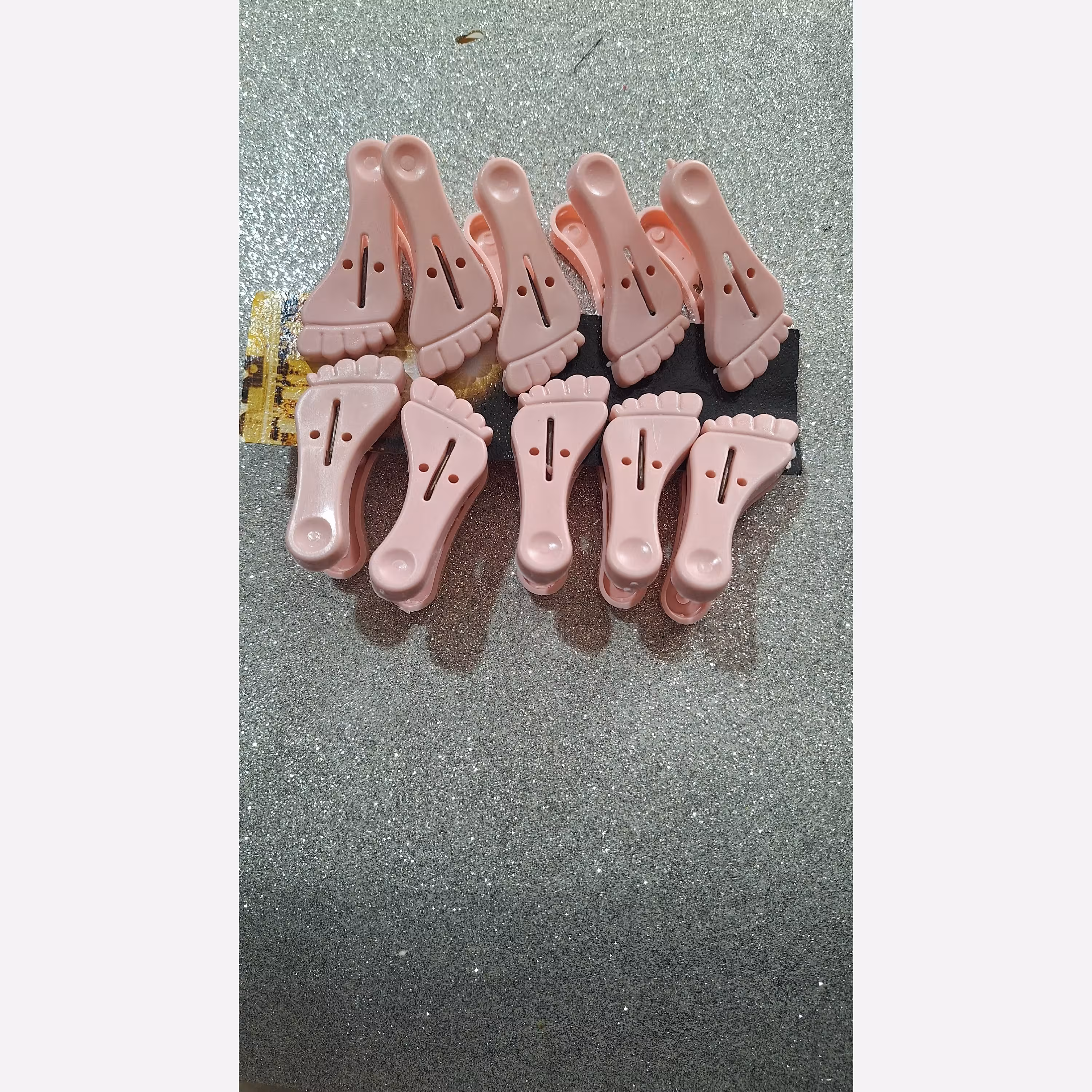 797  گیره لباس  . لوازم اشپزخانه . جهیزیه