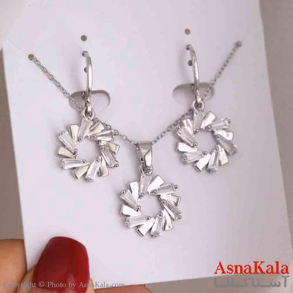 نیم ست زنانه شامل گردنبند و گوشواره استیل مدل حلقه نقره ای کد NIM14868W