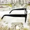 عینک آفتابی زنانه تام فورد مدل CHANTALLE-TF944-01a