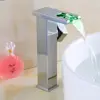 شیر روشویی مدل لوکس LED-03